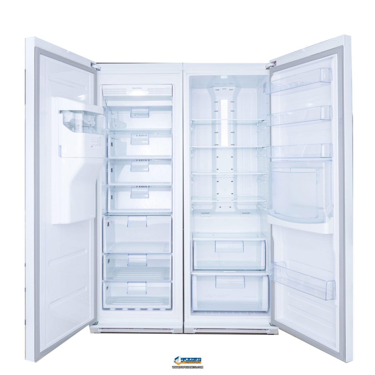 Panorama white in 1 scaled 1 یخچال فریزر دوقلو هیمالیا مدل پاناروماپلاس امکانات زیادی مانند عیب یاب خودکار، محفظه بیگ باکس ، محفظه ی کنترل رطوبت ، یخساز و آبسردکن خودکار و غیره دارد. یخچال فریزر دوقلو هیمالیا مدل پاناروماپلاس