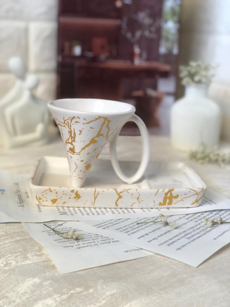 ست ماگ مخروطی طرح طلایی